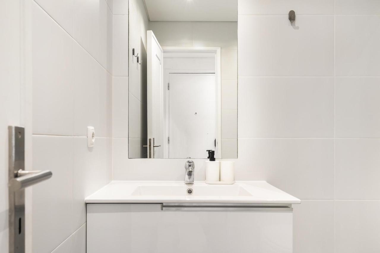 Whome Peaceful Alges Family Home Away From City Noise Lissabon Buitenkant foto